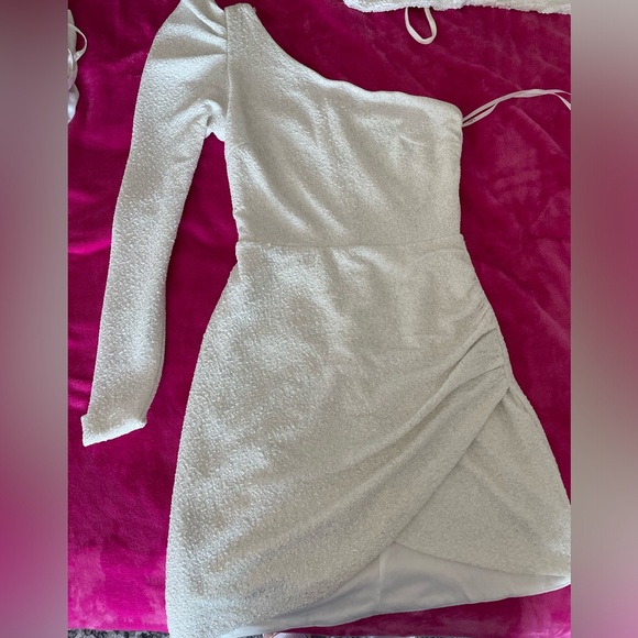 Brightly Shining Silver Metallic One-Shoulder Mini Dress - Picture 3 of 7